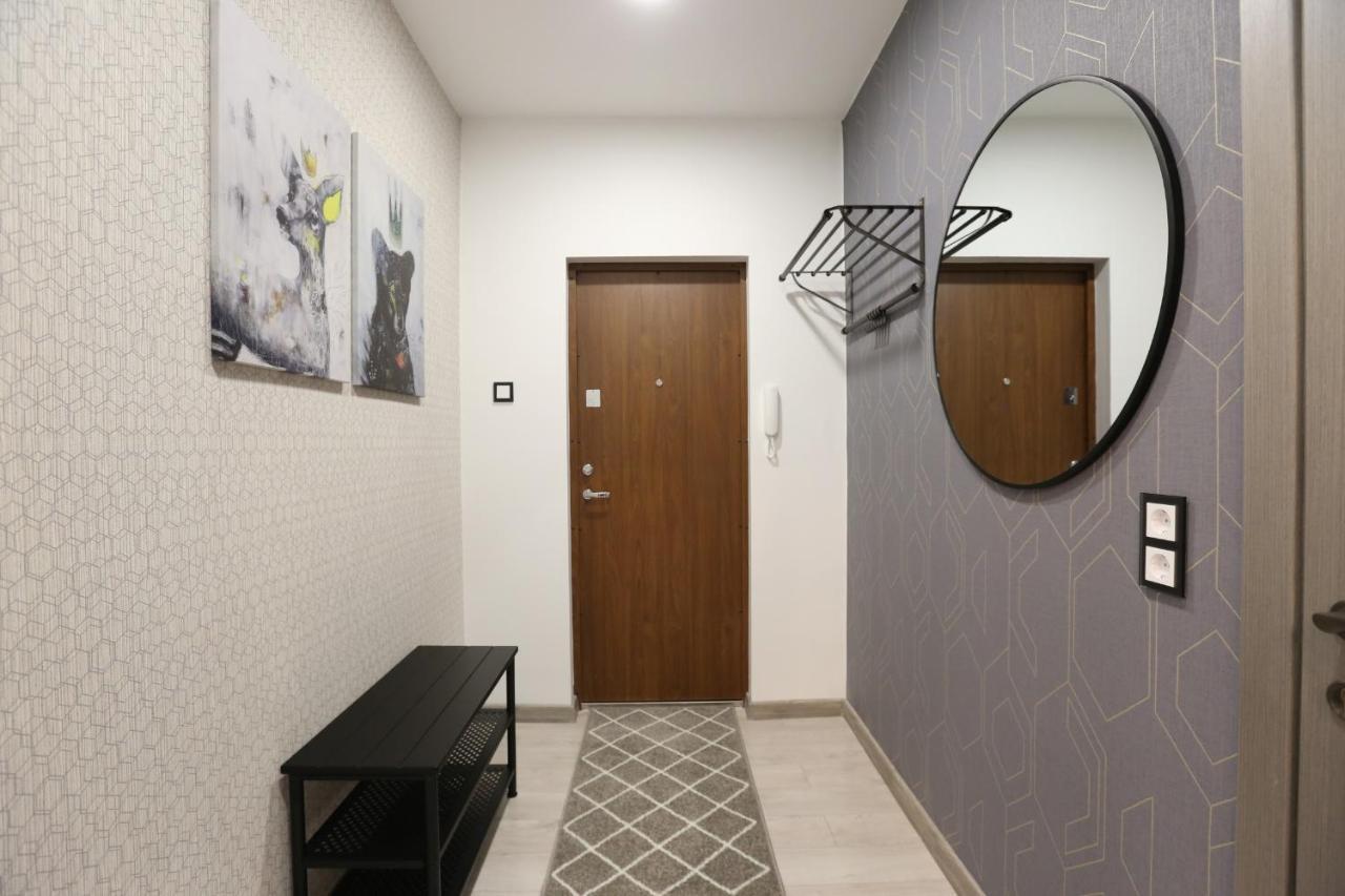 Comfy 2 Room Apartment - Free Parking - 350Mbps Wifi - Netflix Kaunas Bagian luar foto