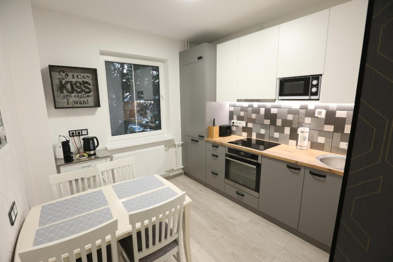 Comfy 2 Room Apartment - Free Parking - 350Mbps Wifi - Netflix Kaunas Bagian luar foto